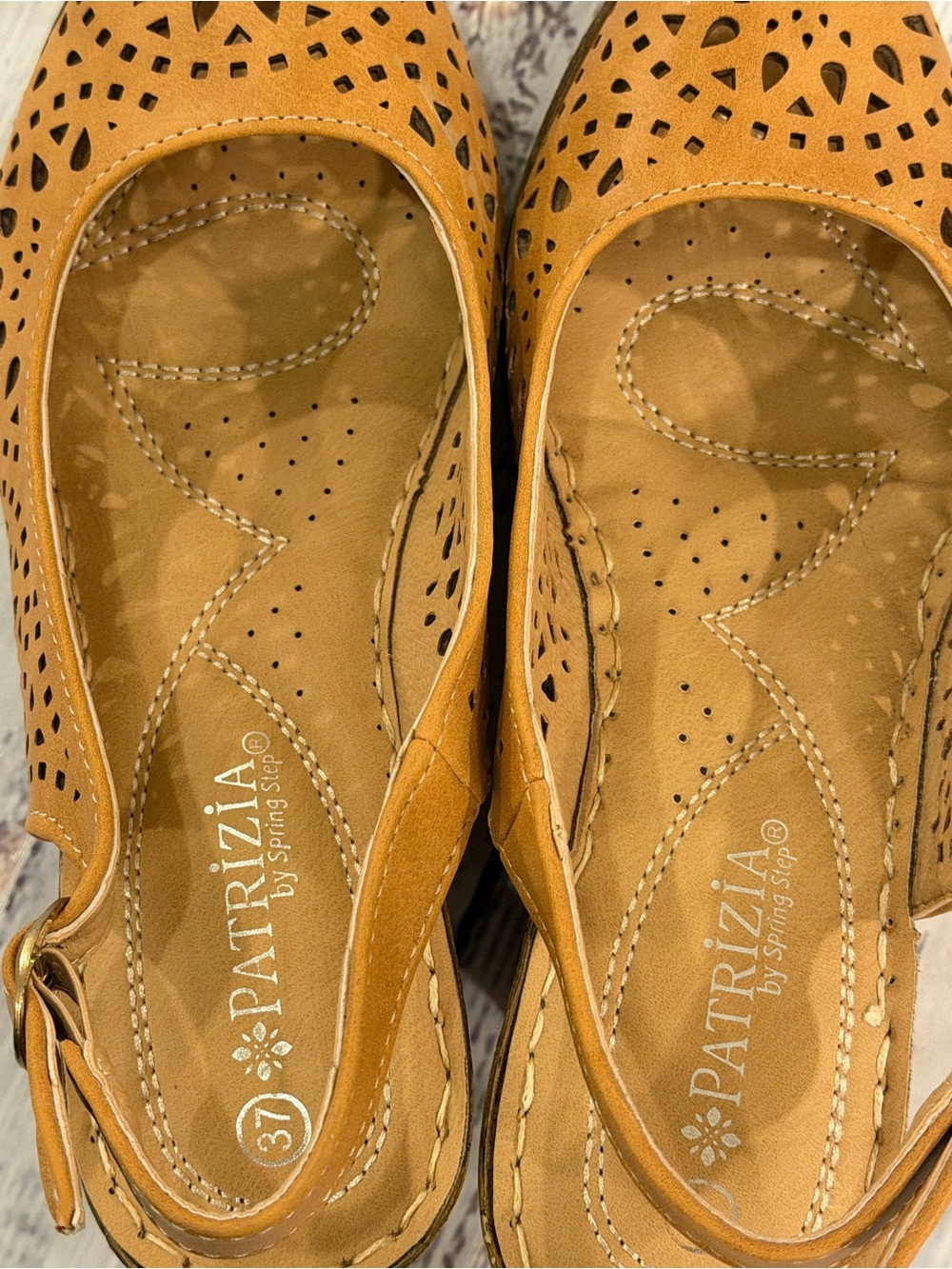 Patrizia by Spring Step Candace Cutout Sling back Wedge Sandals Size 6.5/7 - Picture 2 of 7